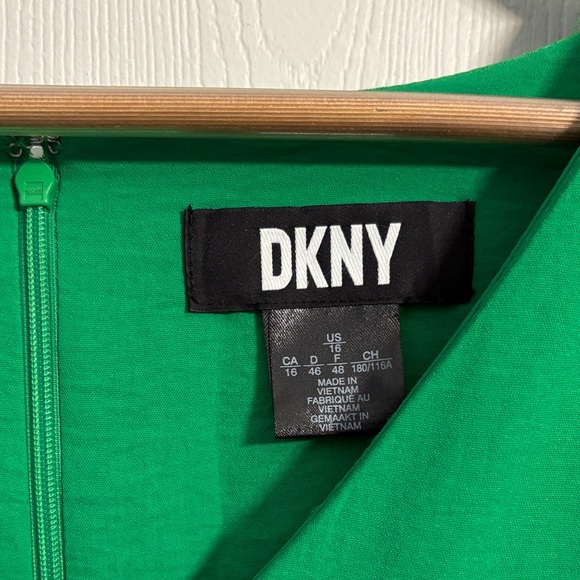 DKNY Vibrant Green Midi Dress with Tie - Picture 2 of 9